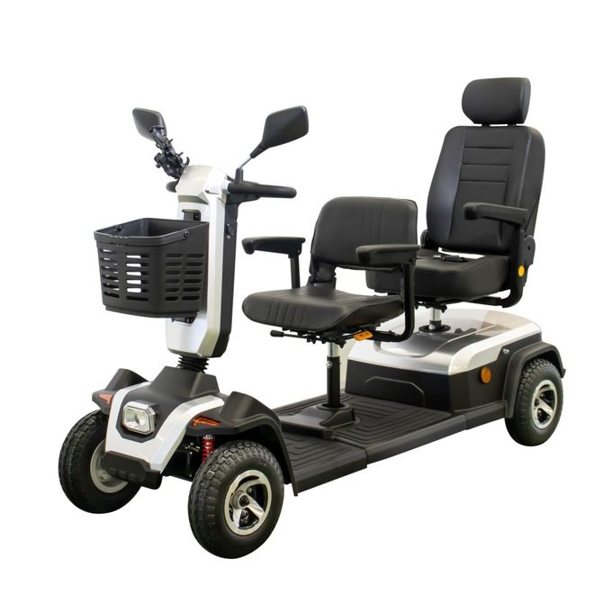 950W Dual Seats Electric Mobility Scooter With ELectric Magnetic Brake For Outdoor Travelling White 0
